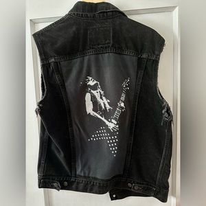 Randy Rhoads Ozzy era battle vest. Black Levis Size L. Sewn tshirt patch